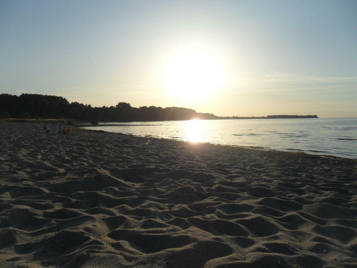 Krahennest Am Ostseestrand - Abc52 By Abcwismar Zierow Eksteriør bilde